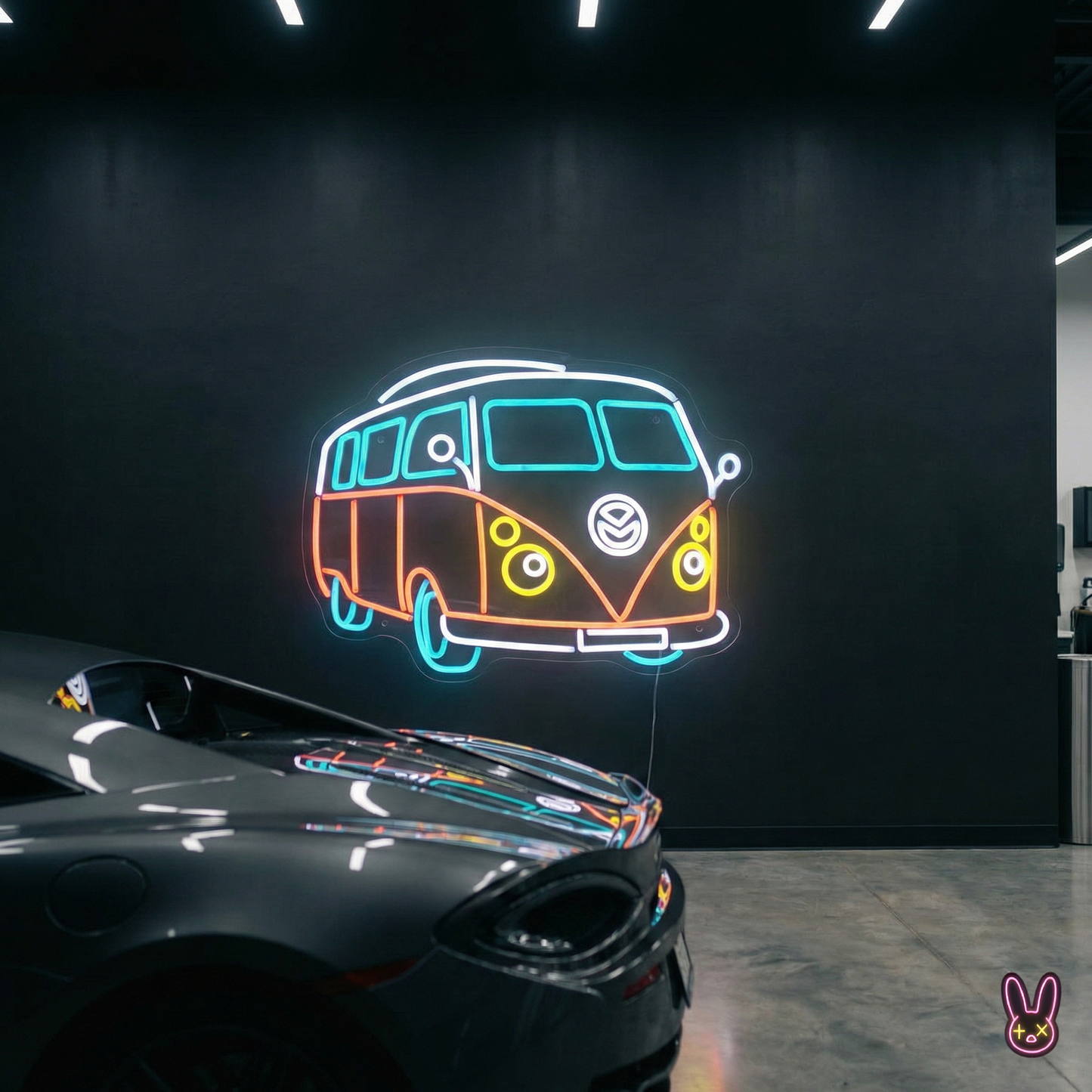 Retro Surf Van